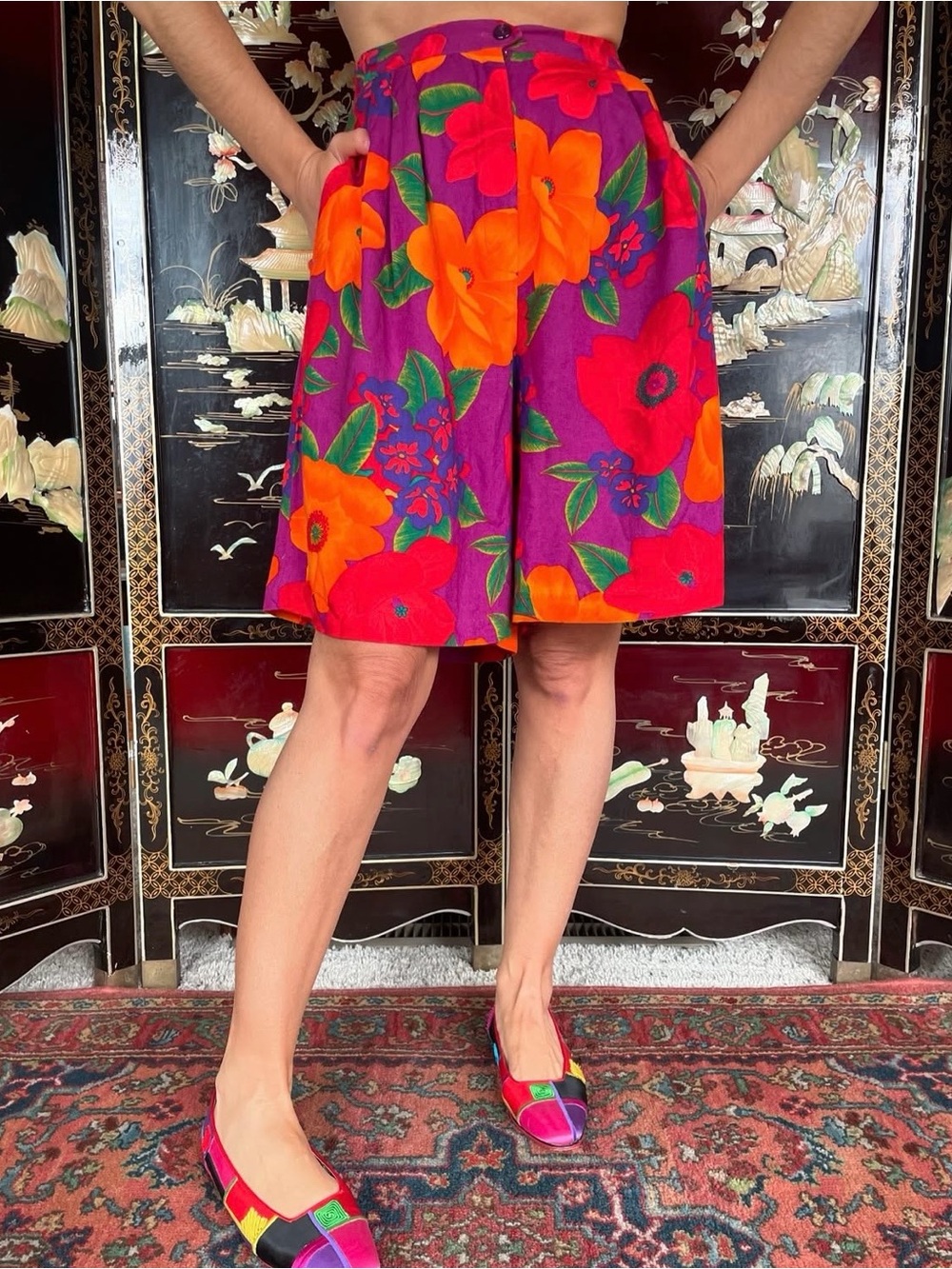 Vintage 80s floral Bermuda shorts